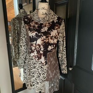 Beautiful Cleo tunic